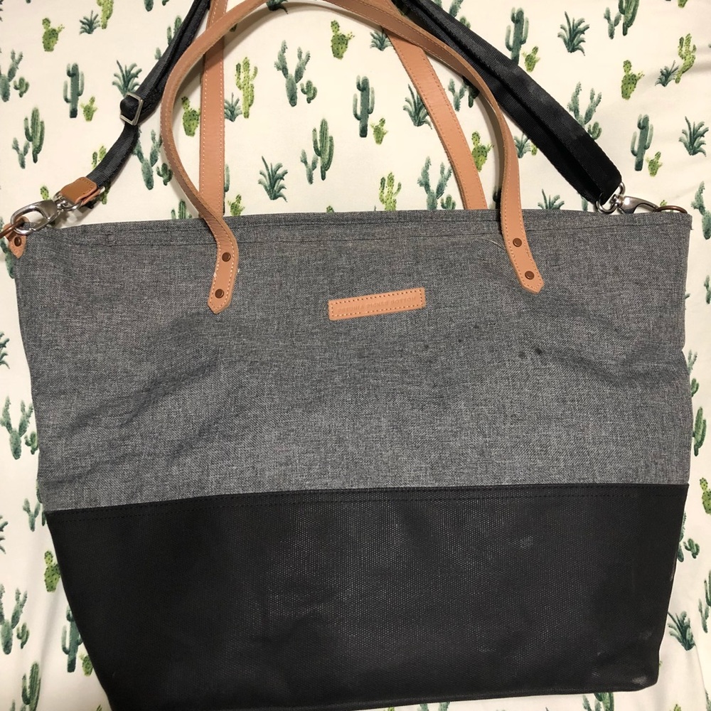 Petunia pickle bottom bag 14”w x 6”deep x 13”high